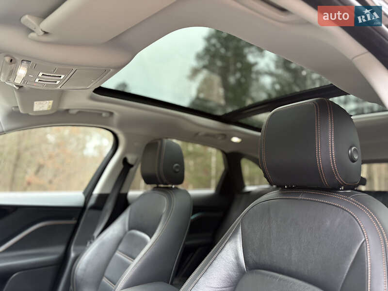 Внедорожник / Кроссовер Jaguar F-Pace 2016 в Киеве фото 38 Внедорожник / Кроссовер Jaguar F-Pace 2016 в Киеве