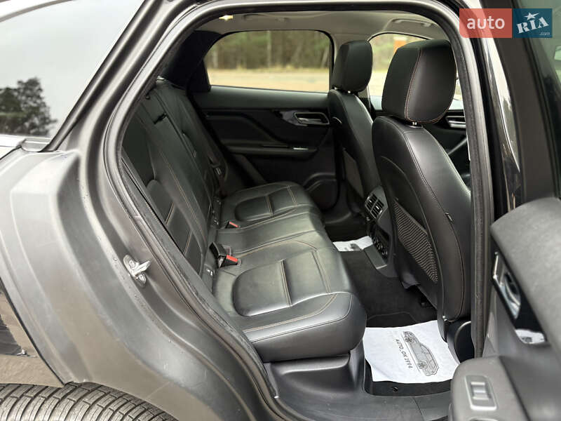 Внедорожник / Кроссовер Jaguar F-Pace 2016 в Киеве фото 43 Внедорожник / Кроссовер Jaguar F-Pace 2016 в Киеве