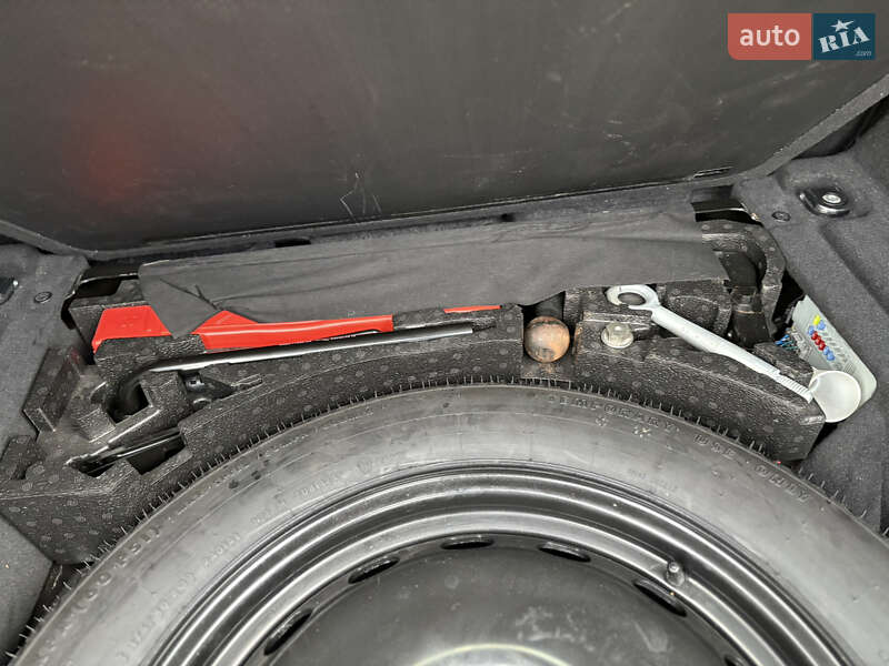 Внедорожник / Кроссовер Jaguar F-Pace 2016 в Киеве фото 53 Внедорожник / Кроссовер Jaguar F-Pace 2016 в Киеве