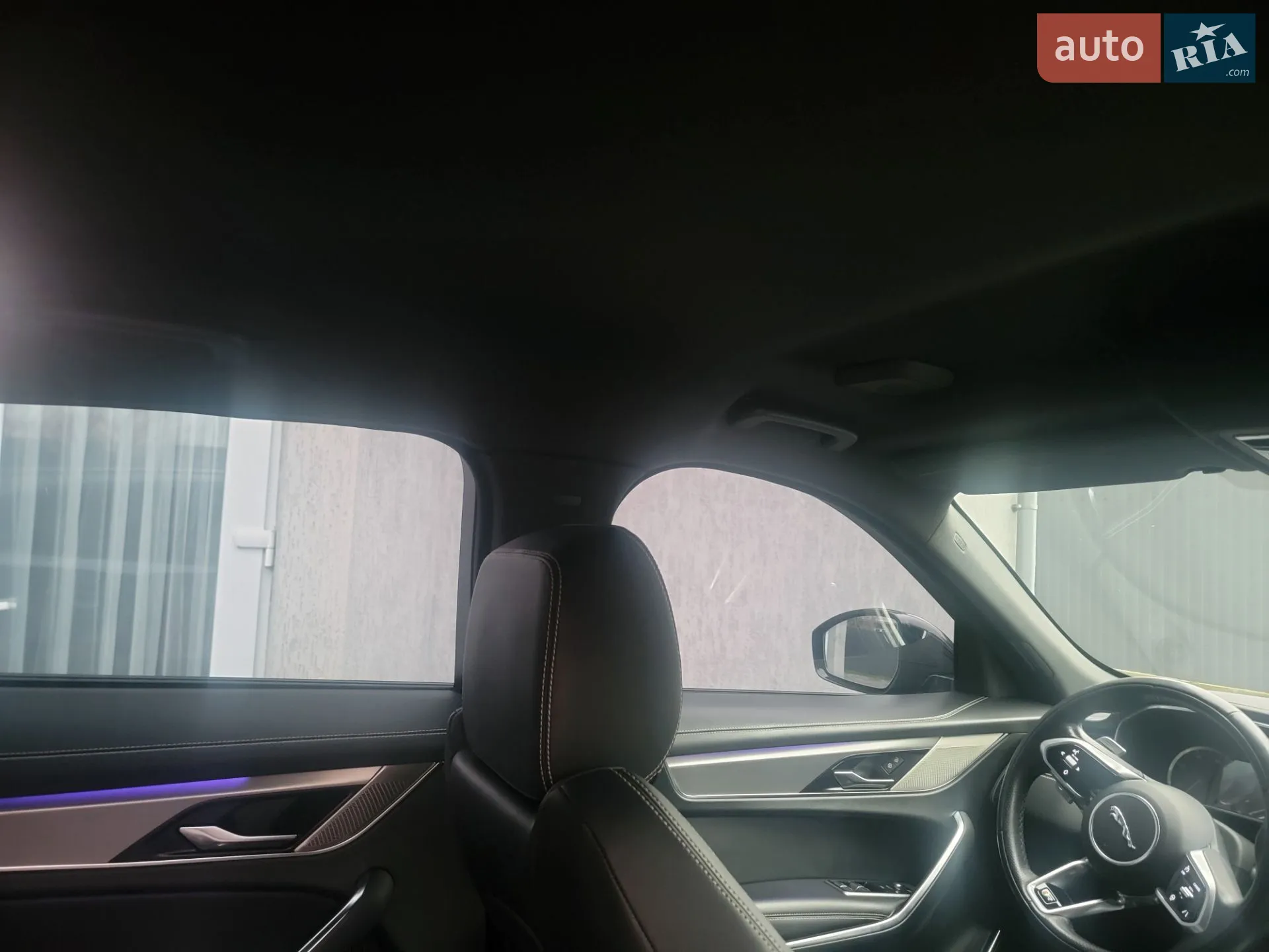2021 Jaguar F-Pace - мініатюра 31