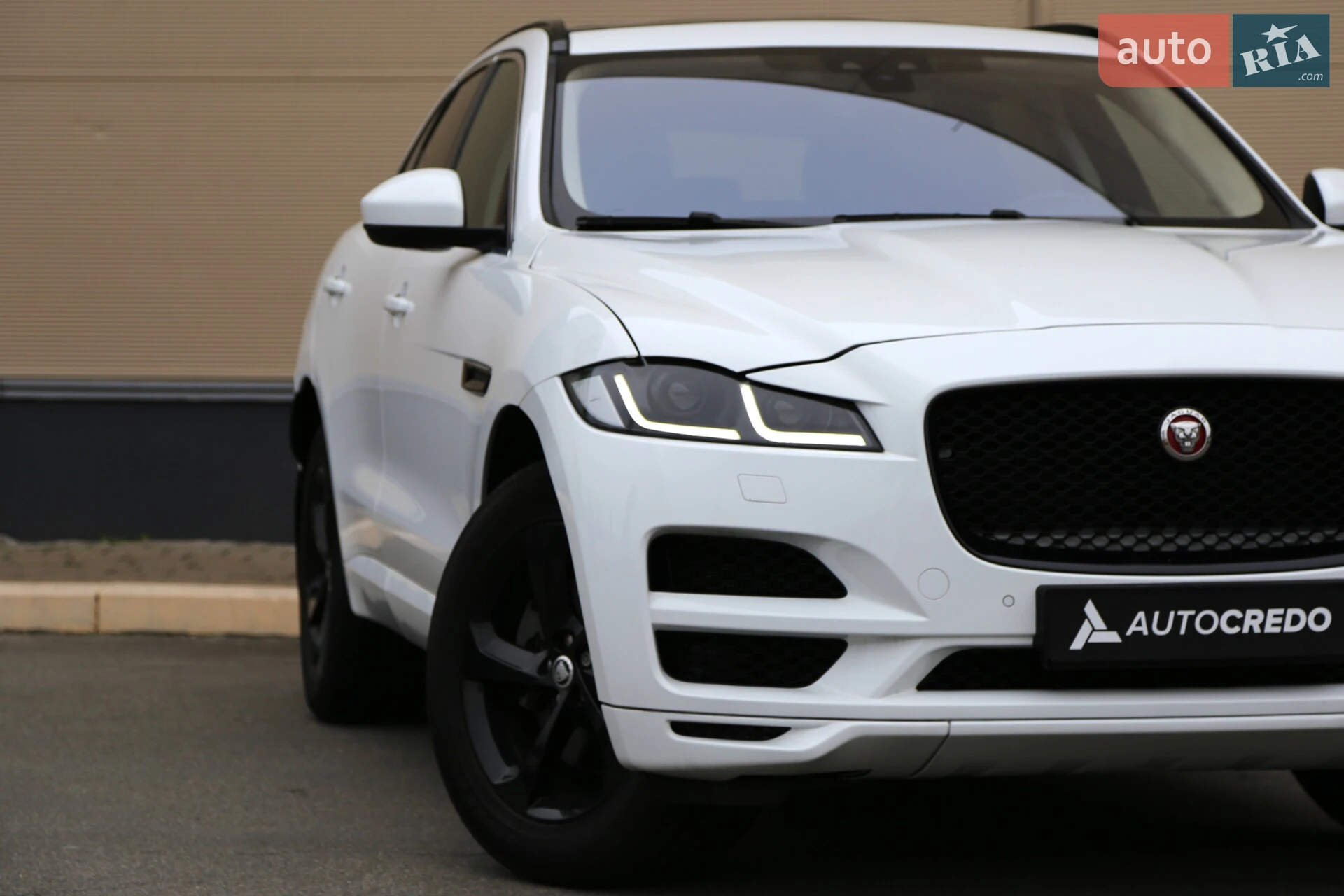 2018 Jaguar F-Pace - мініатюра 5