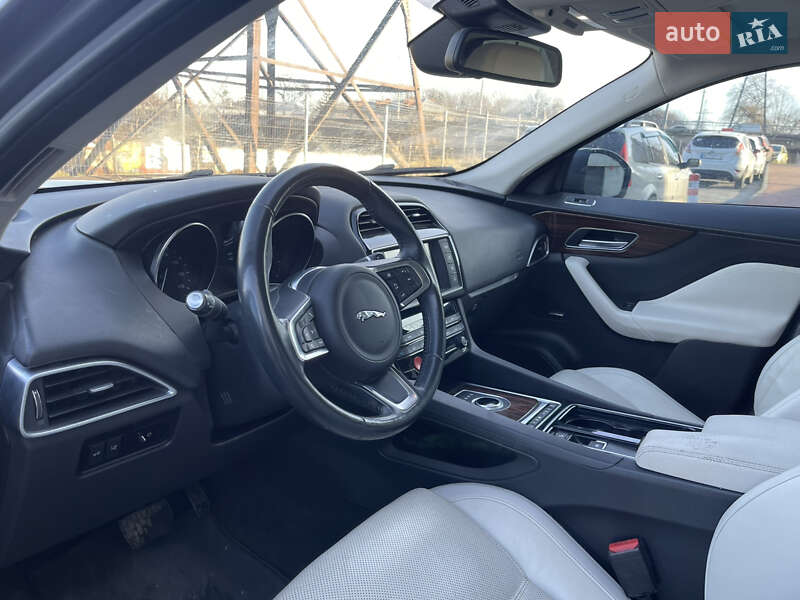 Внедорожник / Кроссовер Jaguar F-Pace 2017 в Львове фото 14 Внедорожник / Кроссовер Jaguar F-Pace 2017 в Львове
