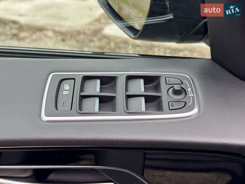 Внедорожник / Кроссовер Jaguar F-Pace 2020 в Киеве фото 32 Внедорожник / Кроссовер Jaguar F-Pace 2020 в Киеве