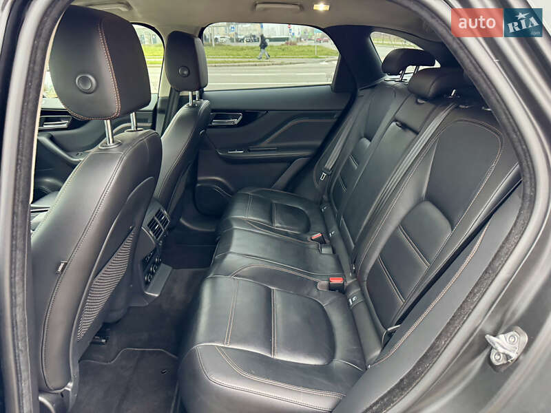 Внедорожник / Кроссовер Jaguar F-Pace 2020 в Киеве фото 36 Внедорожник / Кроссовер Jaguar F-Pace 2020 в Киеве