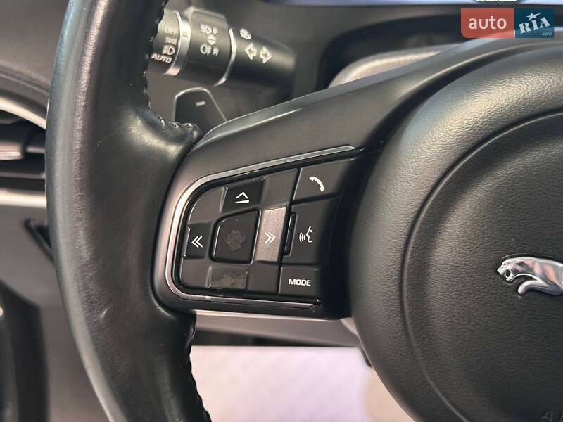 Внедорожник / Кроссовер Jaguar F-Pace 2017 в Львове фото 25 Внедорожник / Кроссовер Jaguar F-Pace 2017 в Львове