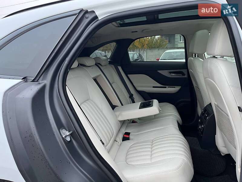 Внедорожник / Кроссовер Jaguar F-Pace 2018 в Киеве фото 10 Внедорожник / Кроссовер Jaguar F-Pace 2018 в Киеве