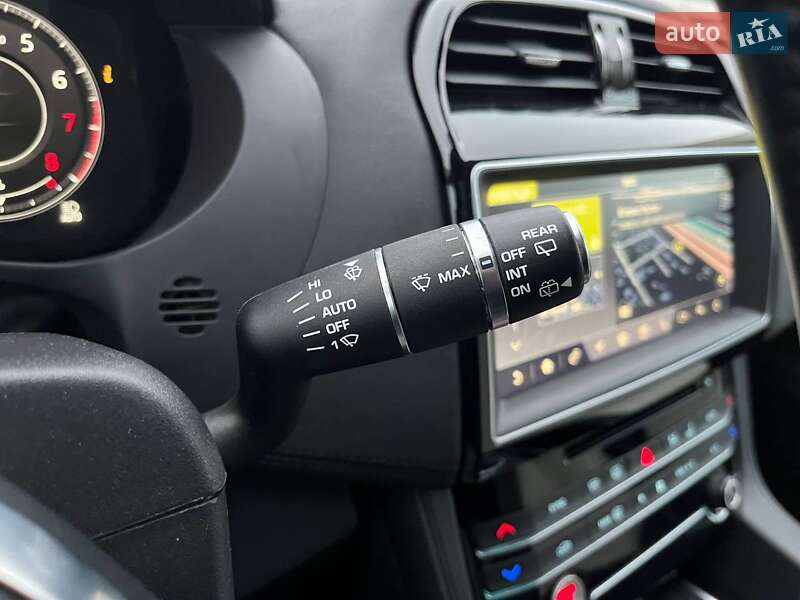 Внедорожник / Кроссовер Jaguar F-Pace 2018 в Киеве фото 20 Внедорожник / Кроссовер Jaguar F-Pace 2018 в Киеве