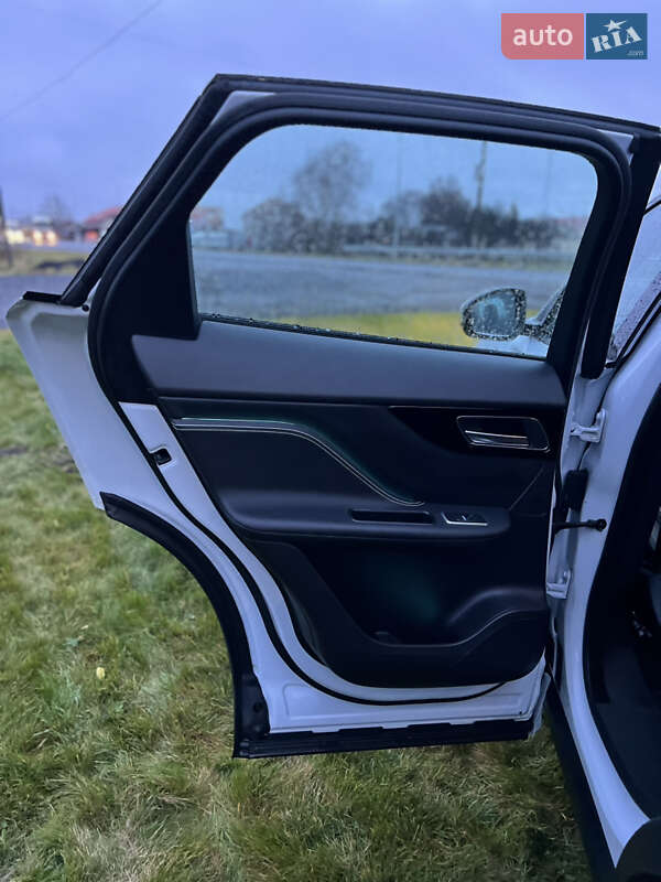 Внедорожник / Кроссовер Jaguar F-Pace 2017 в Ковеле