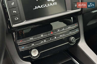 Внедорожник / Кроссовер Jaguar F-Pace 2017 в Киеве