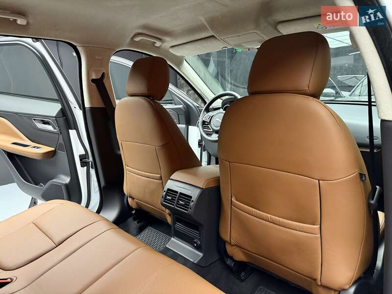 Внедорожник / Кроссовер Jaguar F-Pace 2019 в Киеве