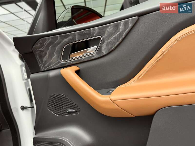 Внедорожник / Кроссовер Jaguar F-Pace 2019 в Киеве