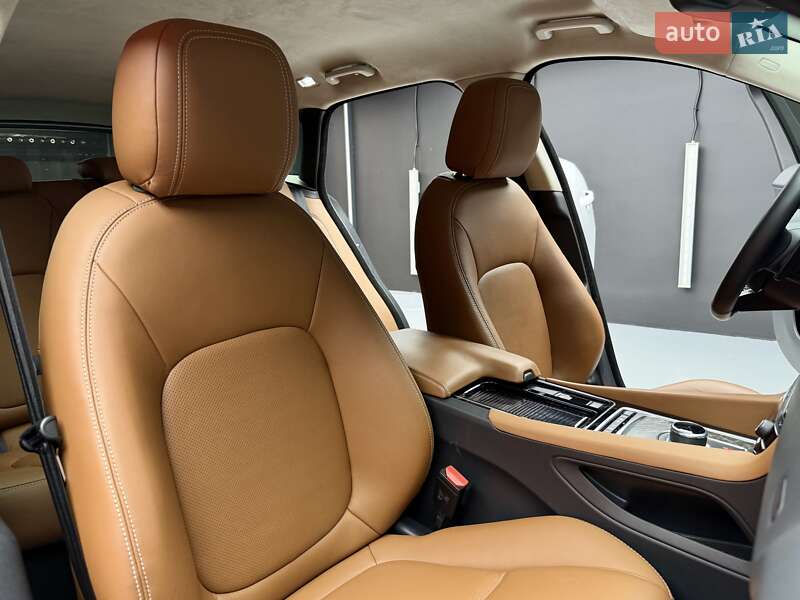 Внедорожник / Кроссовер Jaguar F-Pace 2019 в Киеве