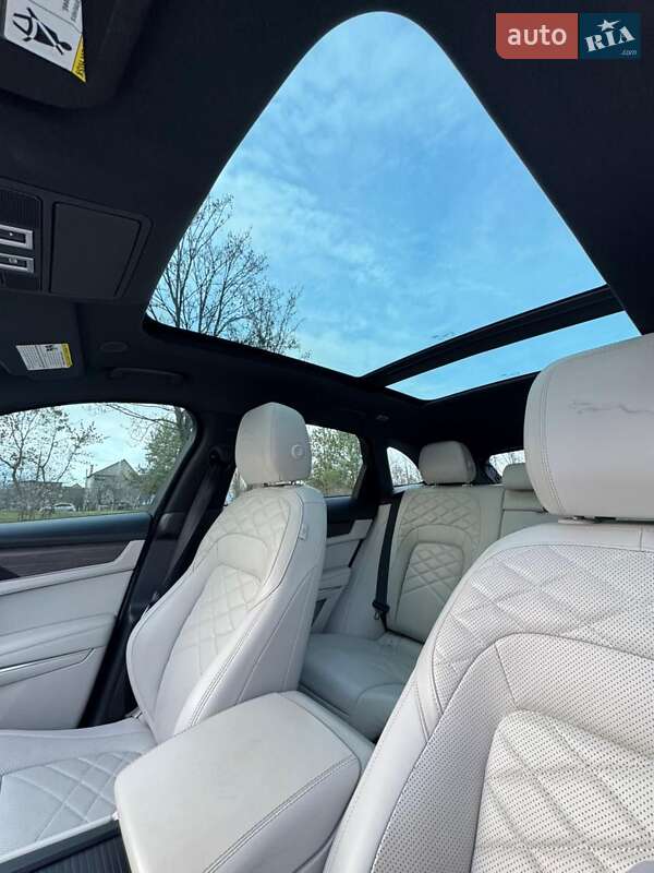 Внедорожник / Кроссовер Jaguar F-Pace 2021 в Ровно