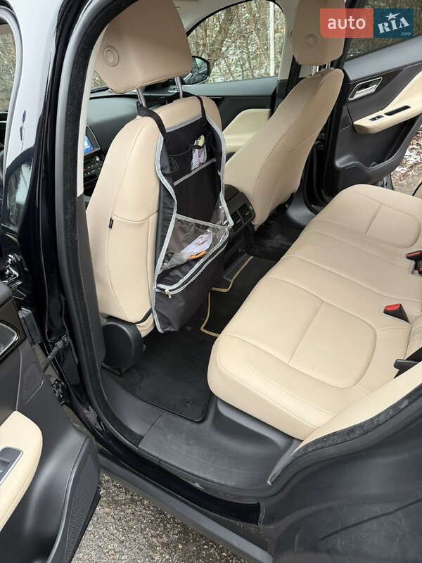 Внедорожник / Кроссовер Jaguar F-Pace 2017 в Харькове