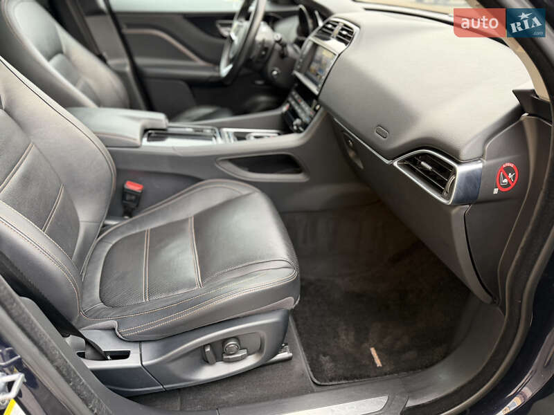 Внедорожник / Кроссовер Jaguar F-Pace 2017 в Киеве