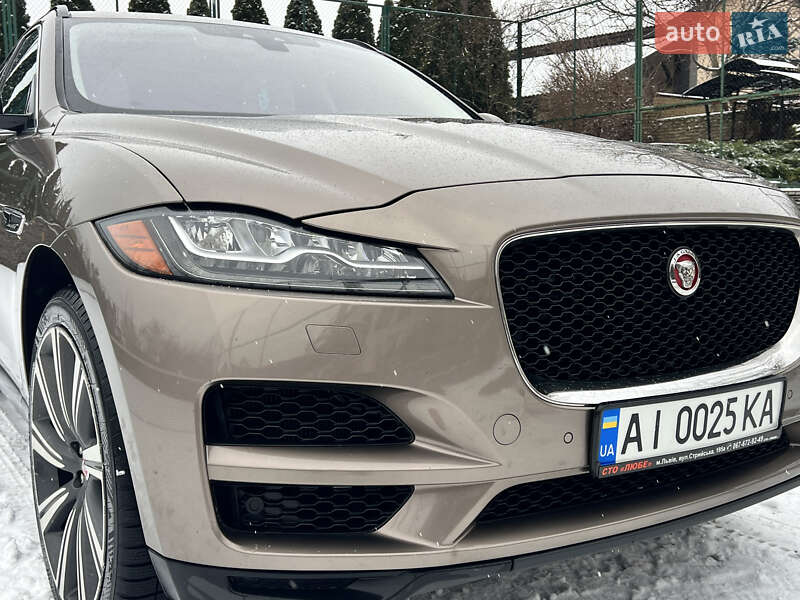 Внедорожник / Кроссовер Jaguar F-Pace 2016 в Василькове