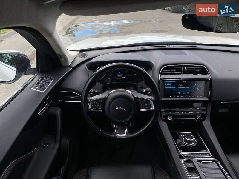 Внедорожник / Кроссовер Jaguar F-Pace 2018 в Киеве