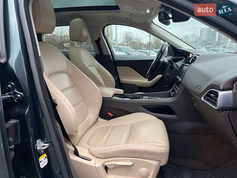 Внедорожник / Кроссовер Jaguar F-Pace 2016 в Киеве фото 14 Внедорожник / Кроссовер Jaguar F-Pace 2016 в Киеве