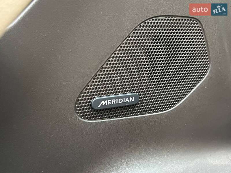 Внедорожник / Кроссовер Jaguar F-Pace 2016 в Киеве фото 18 Внедорожник / Кроссовер Jaguar F-Pace 2016 в Киеве