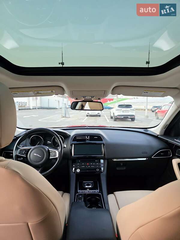 Внедорожник / Кроссовер Jaguar F-Pace 2017 в Киеве фото 9 Внедорожник / Кроссовер Jaguar F-Pace 2017 в Киеве