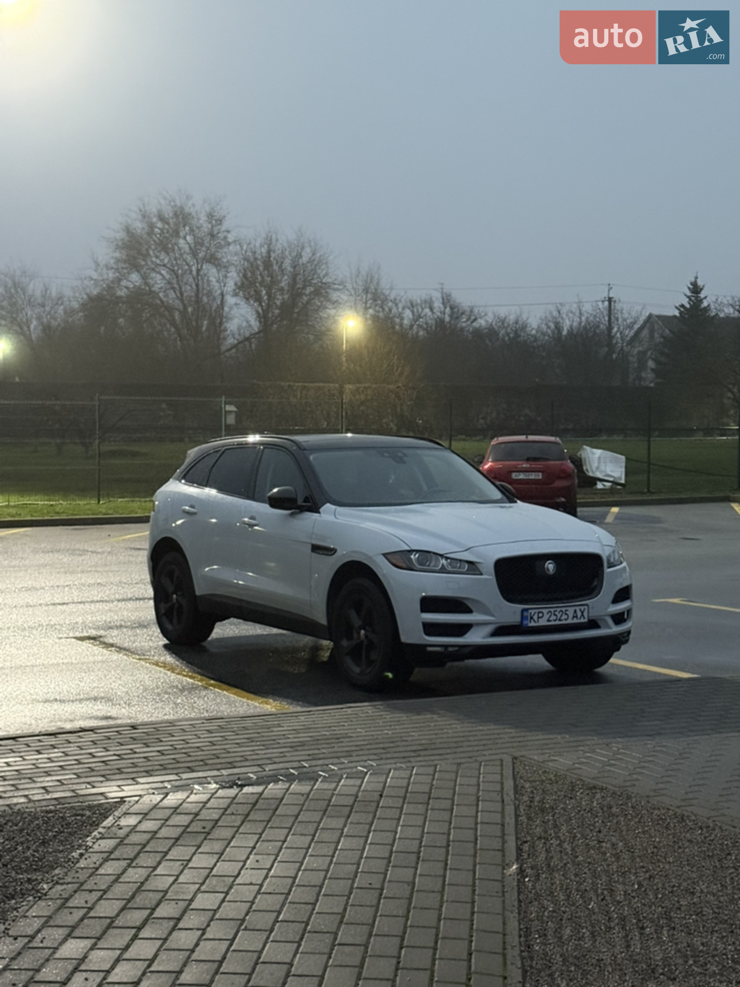2019 Jaguar F-Pace - мініатюра 19