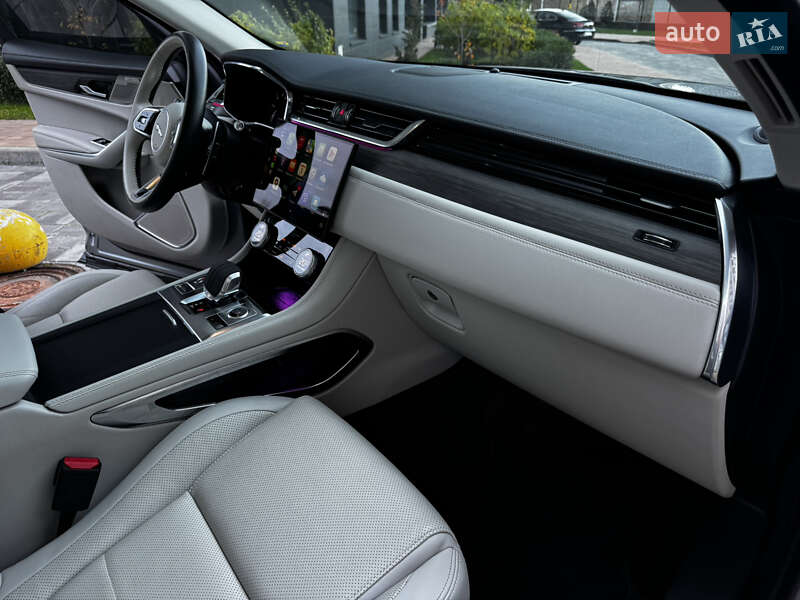 Внедорожник / Кроссовер Jaguar F-Pace 2022 в Киеве фото 28 Внедорожник / Кроссовер Jaguar F-Pace 2022 в Киеве