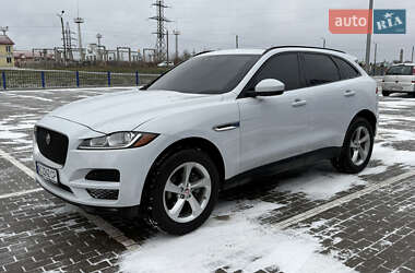 Внедорожник / Кроссовер Jaguar F-Pace 2017 в Нововолынске