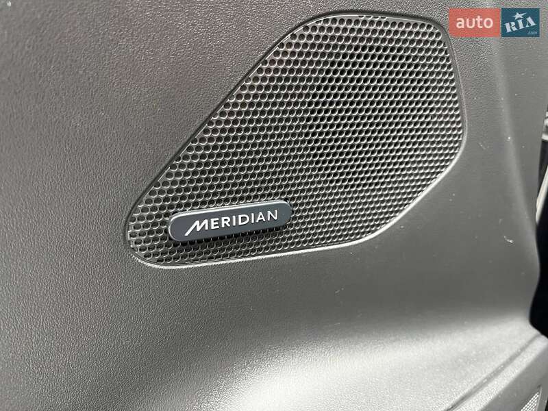 Внедорожник / Кроссовер Jaguar F-Pace 2017 в Киеве фото 29 Внедорожник / Кроссовер Jaguar F-Pace 2017 в Киеве