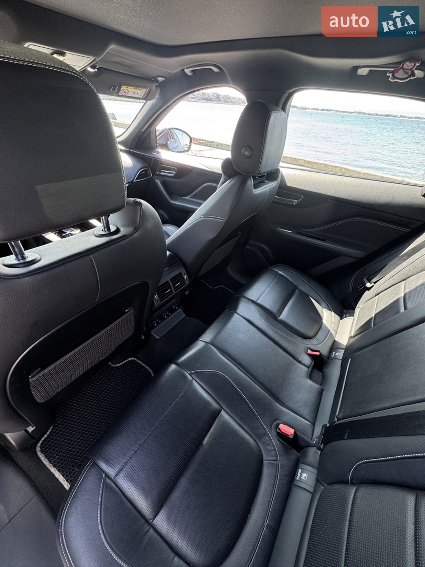 2018 Jaguar F-Pace - мініатюра 6