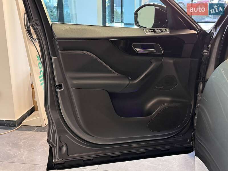 Внедорожник / Кроссовер Jaguar F-Pace 2017 в Львове