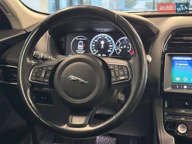 Внедорожник / Кроссовер Jaguar F-Pace 2017 в Львове