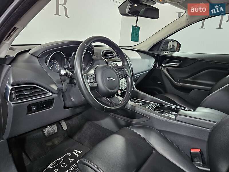 Внедорожник / Кроссовер Jaguar F-Pace 2017 в Киеве