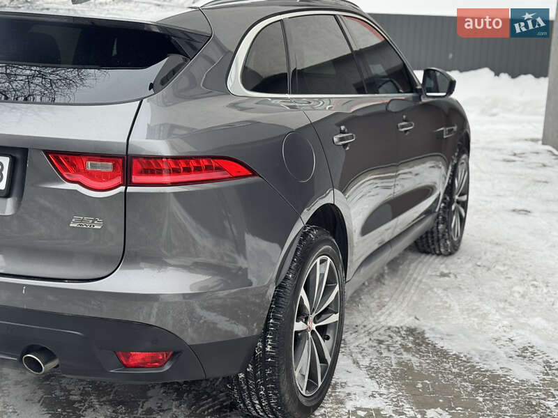 Внедорожник / Кроссовер Jaguar F-Pace 2017 в Ивано-Франковске фото 9 Внедорожник / Кроссовер Jaguar F-Pace 2017 в Ивано-Франковске