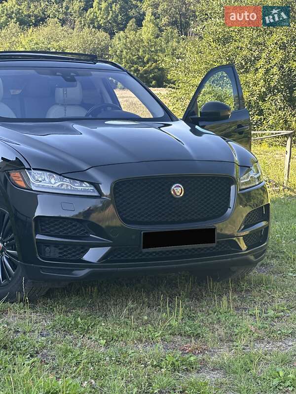 Внедорожник / Кроссовер Jaguar F-Pace 2018 в Тернополе