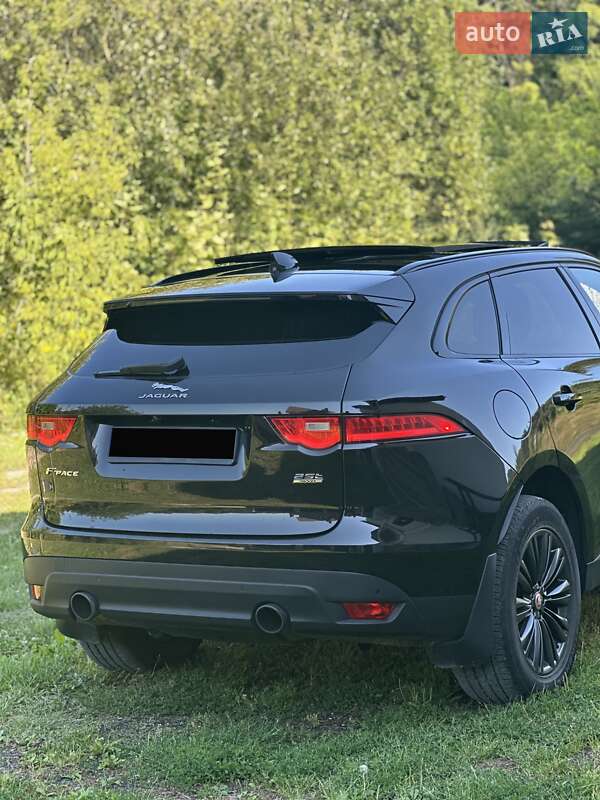 Внедорожник / Кроссовер Jaguar F-Pace 2018 в Тернополе