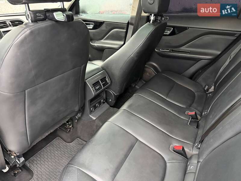 Позашляховик / Кросовер Jaguar F-Pace 2018 в Луцьку