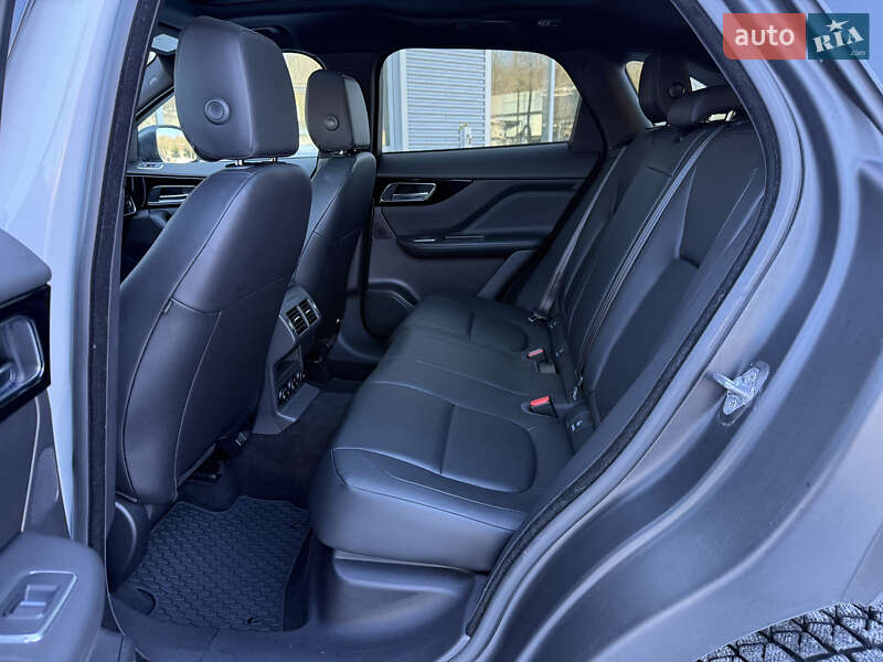 Позашляховик / Кросовер Jaguar F-Pace 2018 в Рівному