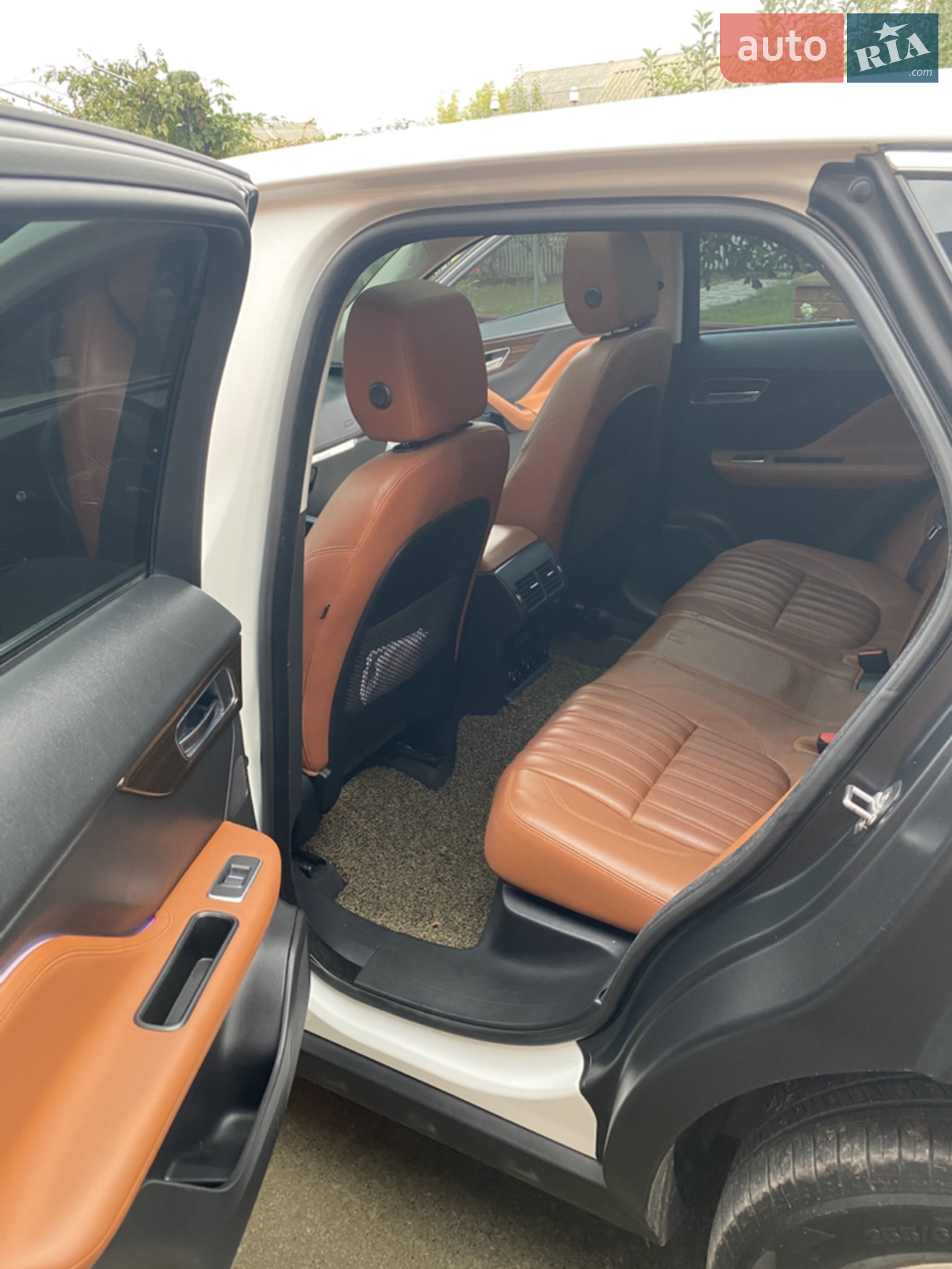 2016 Jaguar F-Pace - мініатюра 14