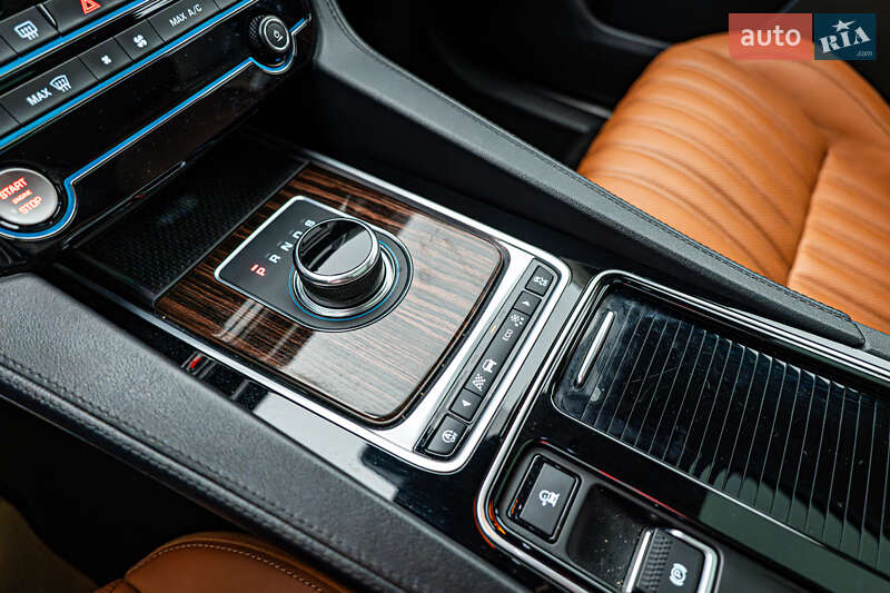 Внедорожник / Кроссовер Jaguar F-Pace 2017 в Киеве