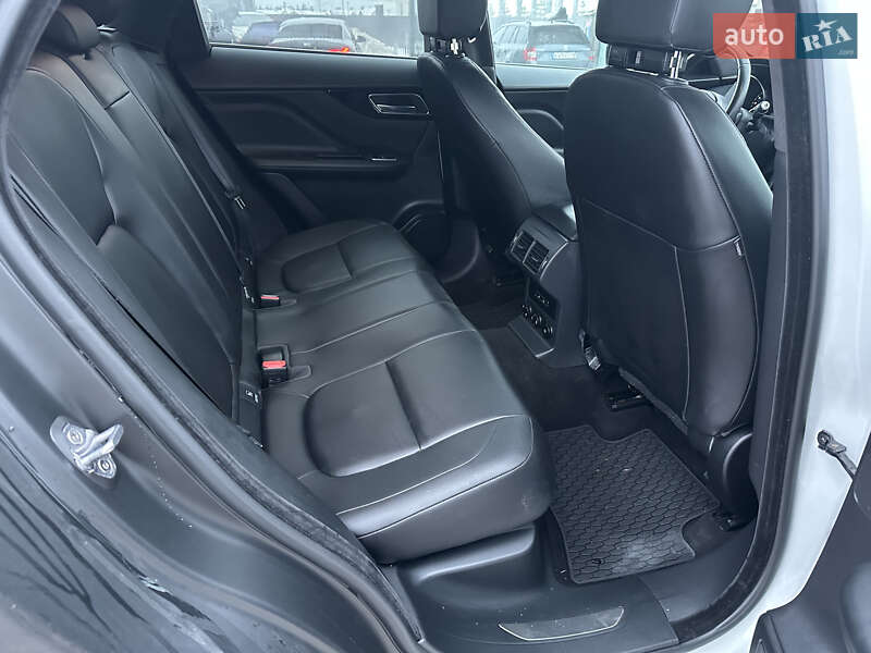 Внедорожник / Кроссовер Jaguar F-Pace 2020 в Киеве