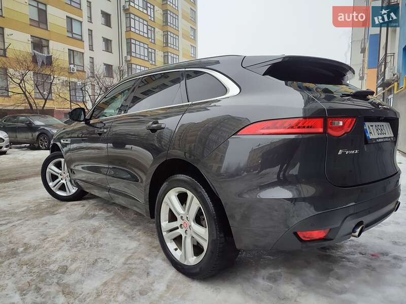 Внедорожник / Кроссовер Jaguar F-Pace 2017 в Ивано-Франковске