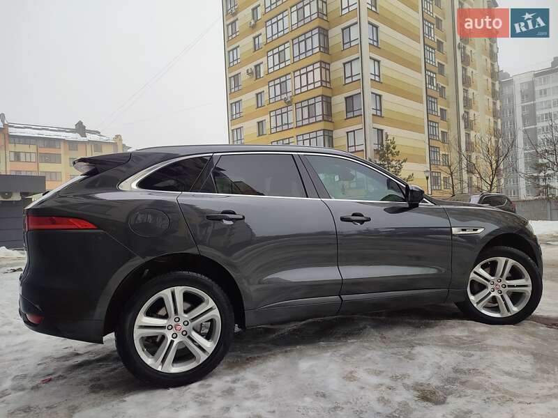 Внедорожник / Кроссовер Jaguar F-Pace 2017 в Ивано-Франковске