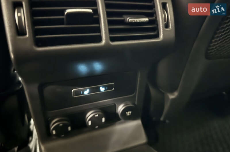 Позашляховик / Кросовер Jaguar F-Pace 2020 в Києві фото 49 Позашляховик / Кросовер Jaguar F-Pace 2020 в Києві