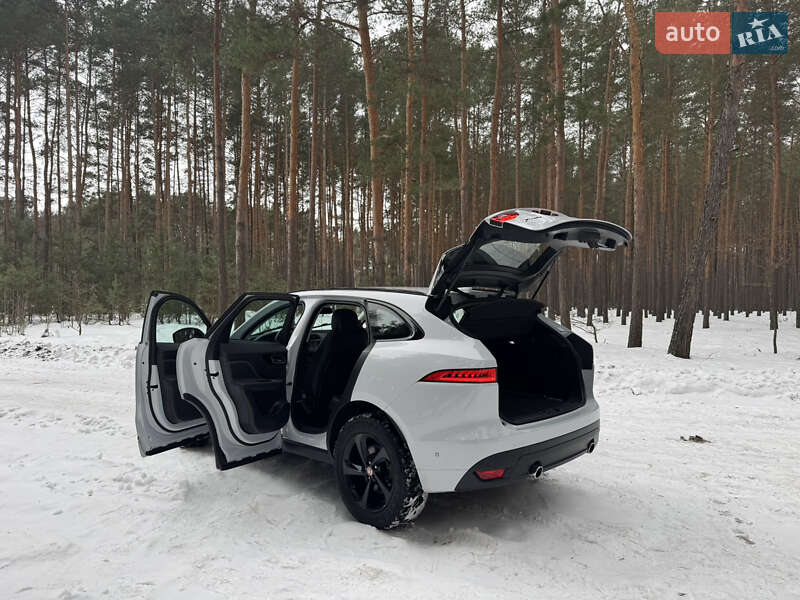 Внедорожник / Кроссовер Jaguar F-Pace 2017 в Ковеле