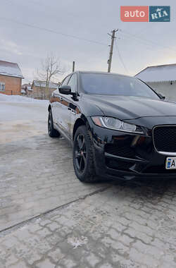 Внедорожник / Кроссовер Jaguar F-Pace 2016 в Ивано-Франковске