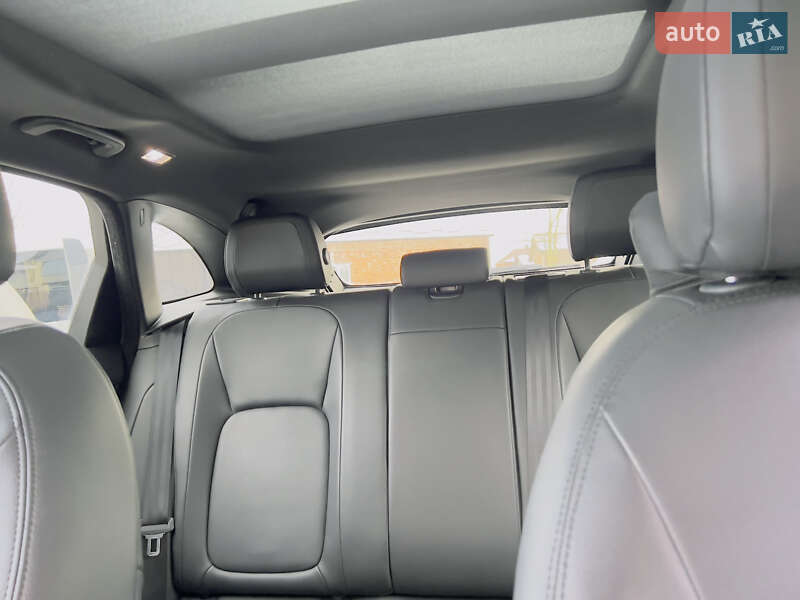 Внедорожник / Кроссовер Jaguar F-Pace 2016 в Ивано-Франковске фото 35 Внедорожник / Кроссовер Jaguar F-Pace 2016 в Ивано-Франковске