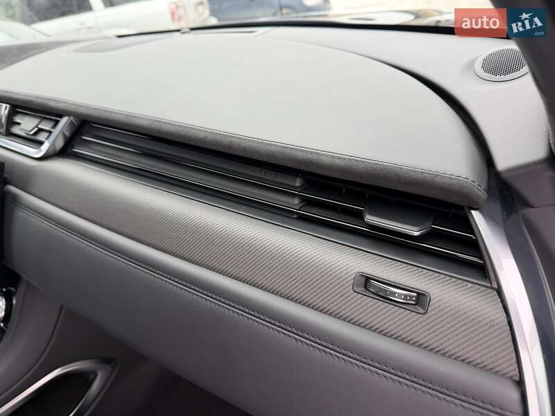 Внедорожник / Кроссовер Jaguar F-Pace 2021 в Киеве