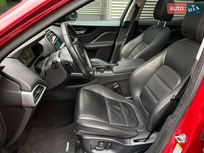 Позашляховик / Кросовер Jaguar F-Pace 2016 в Києві фото 13 Позашляховик / Кросовер Jaguar F-Pace 2016 в Києві