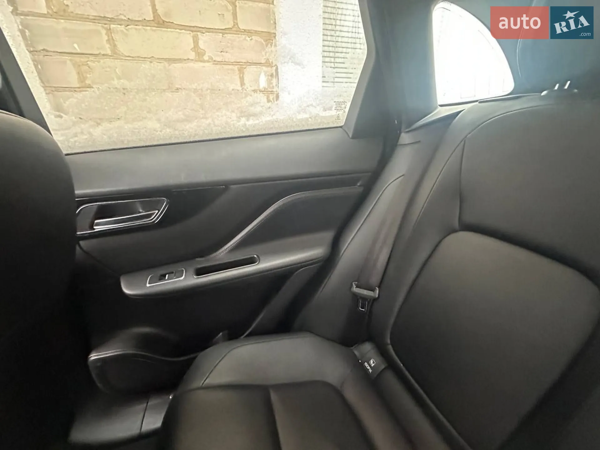 2019 Jaguar F-Pace - мініатюра 17