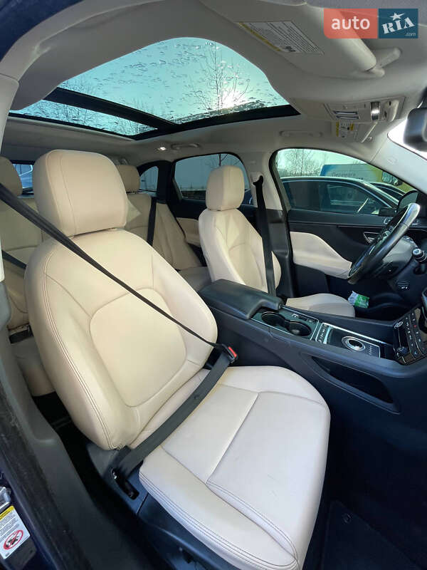 Внедорожник / Кроссовер Jaguar F-Pace 2016 в Львове
